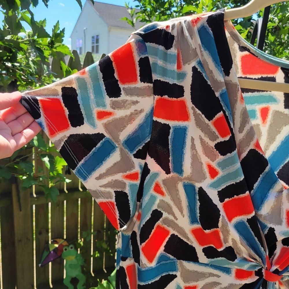 Multicolor V-neck Tunic - Picture 5 of 10
